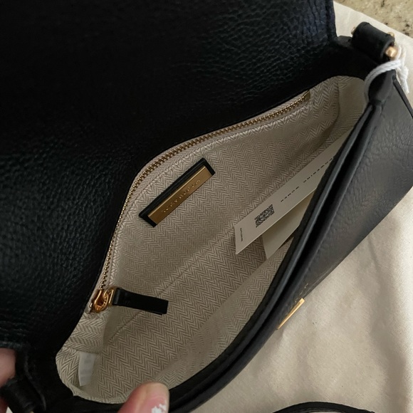 New Tory Burch Britten Convertible Crossbody Bag With Gold Hardware - Picture 9 of 11